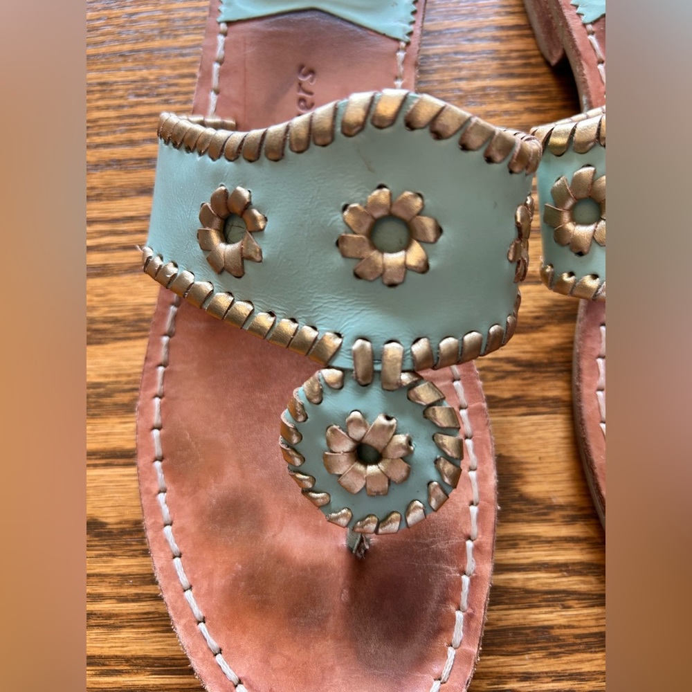 Jack Rogers Aqua With Gold Trim Floral Flip Flop Sandals Size 8 - Picture 2 of 9
